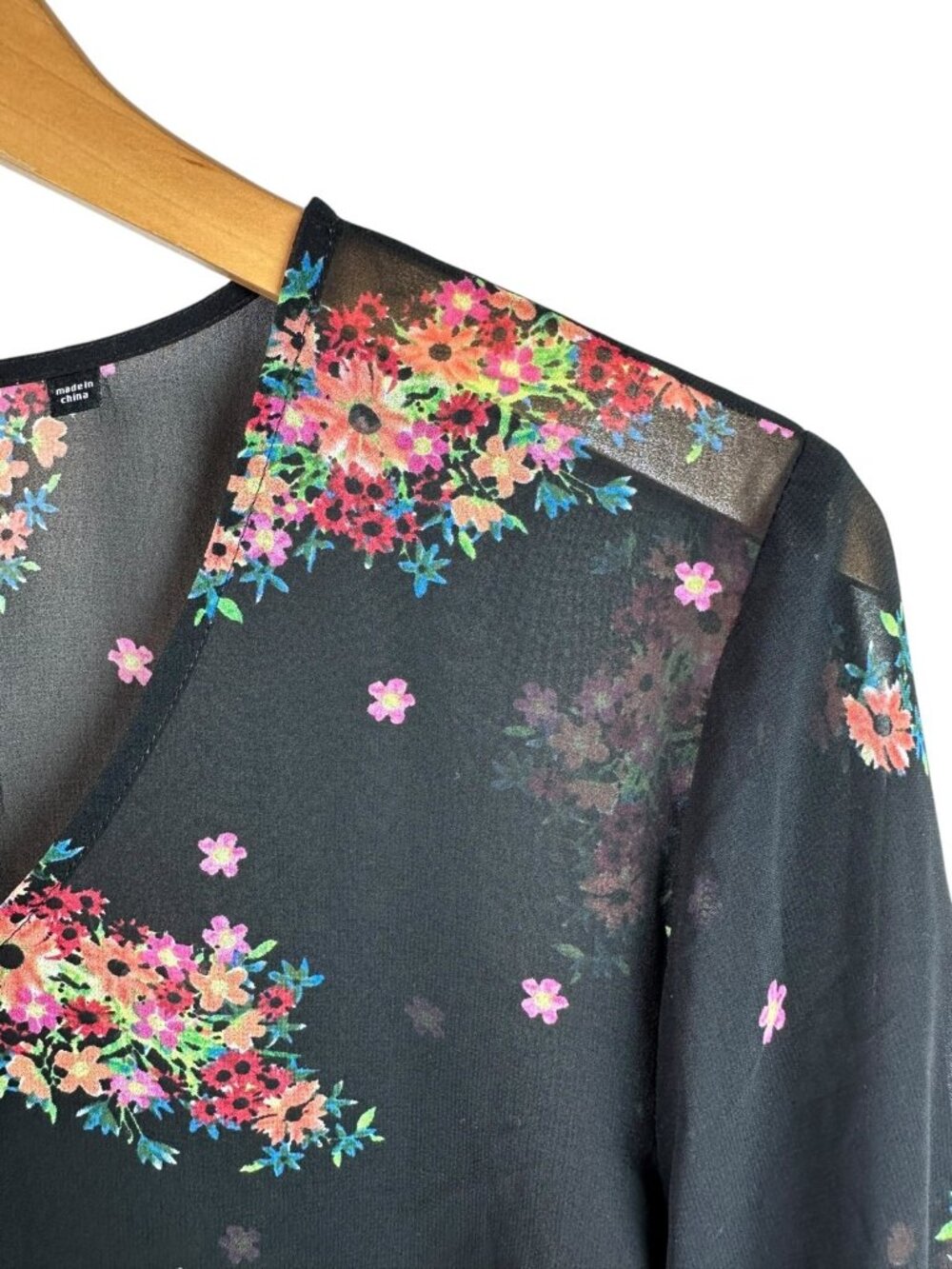 Cabi Blooming Blouse Black Floral Sheer Chiffon Top Boho Romantic XL 3594 - Picture 3 of 6